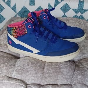 Rare Women’s Etnies Rap Blue mid w/Rainbow cheetah Sz 10
